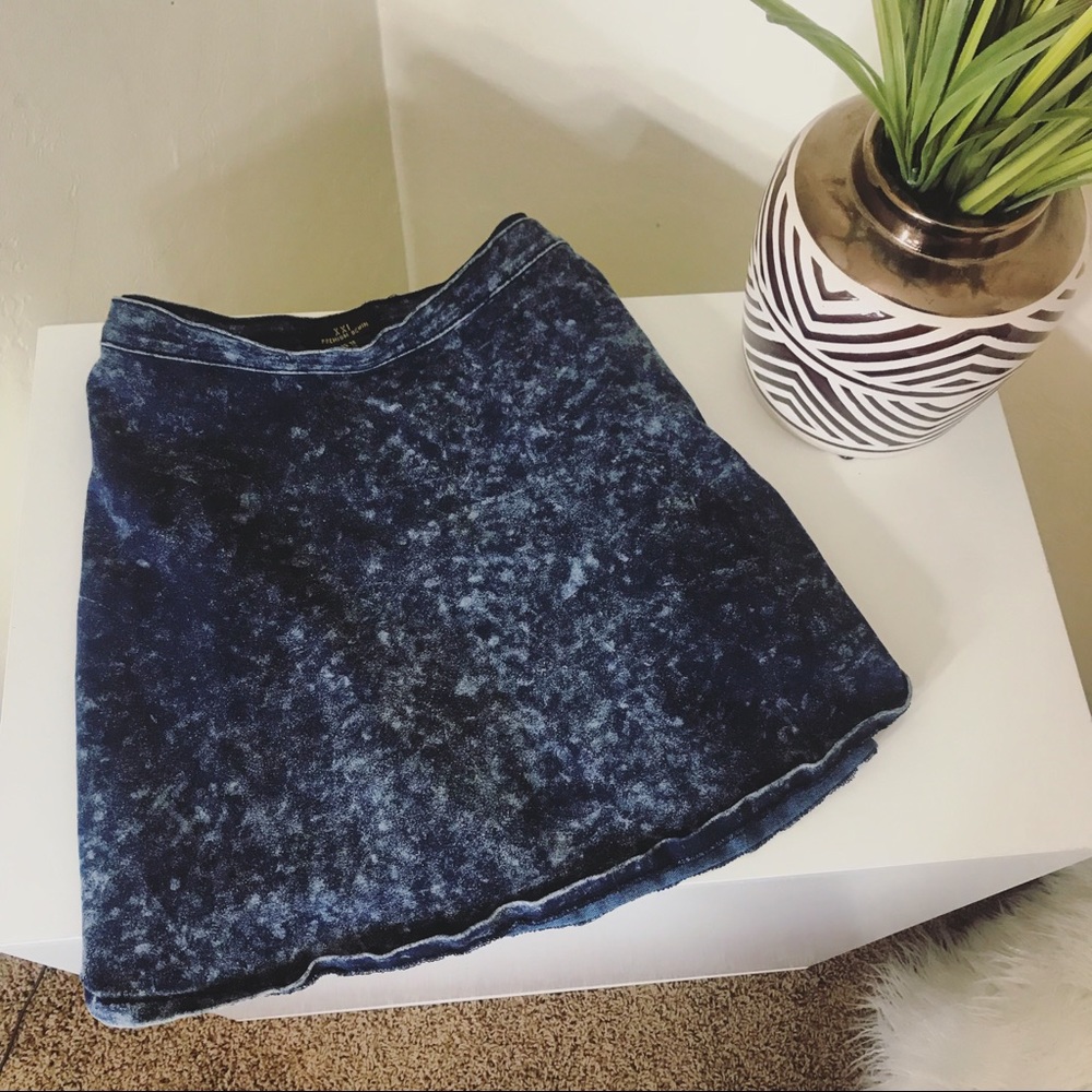F21 💘 WASHED DENIM SKATER SKIRT